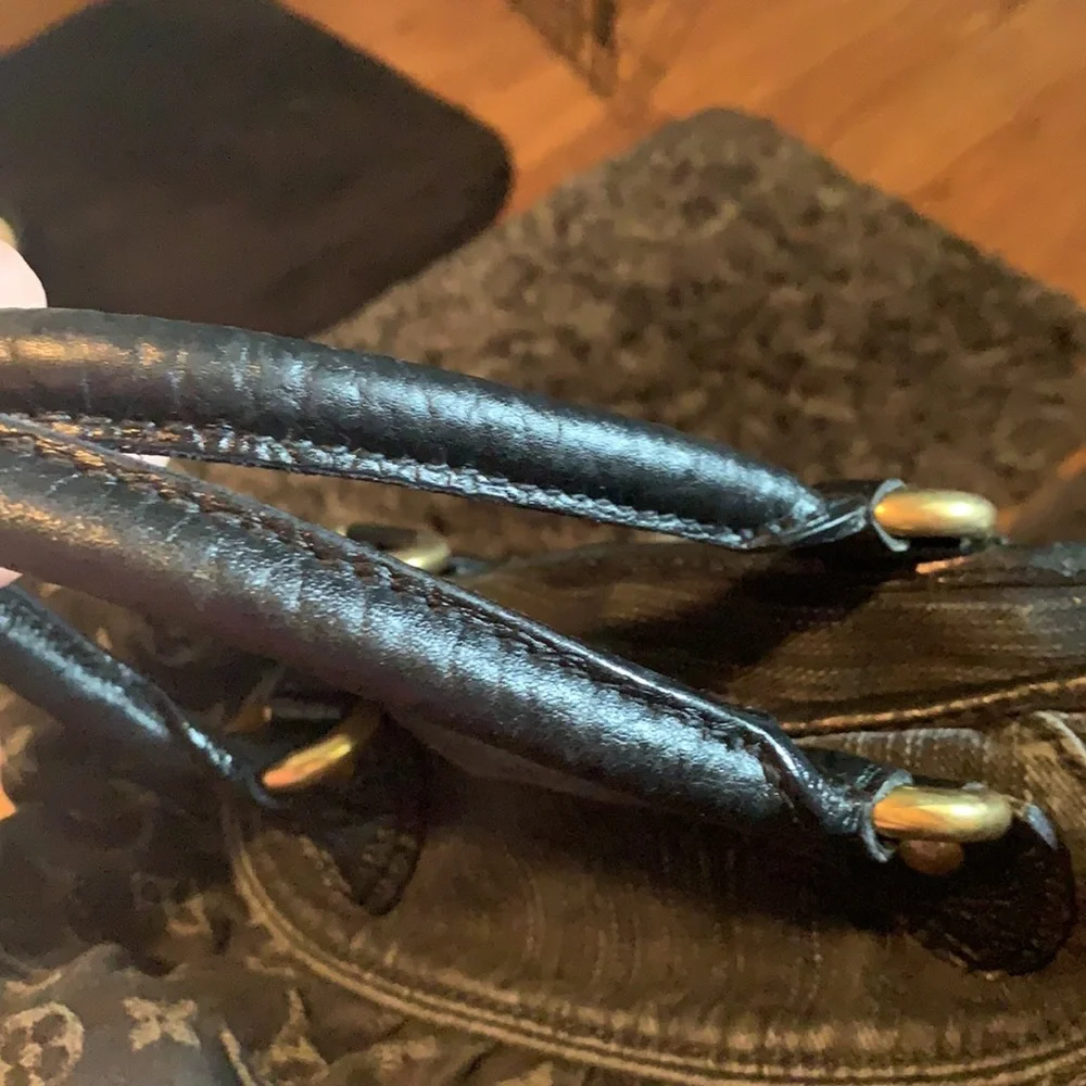 Louis Vuitton Neo Cabby - Picture 15 of 17